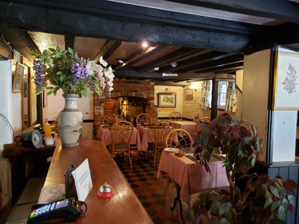 Abingplough House Bed and Breakfast Abingdon-on-Thames Buitenkant foto