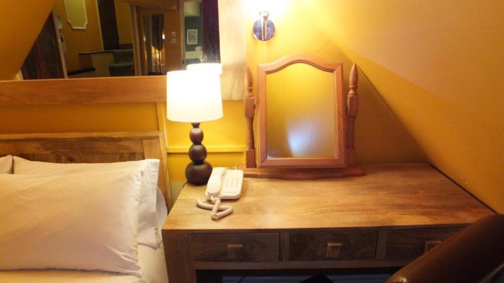 Abingplough House Bed and Breakfast Abingdon-on-Thames Buitenkant foto